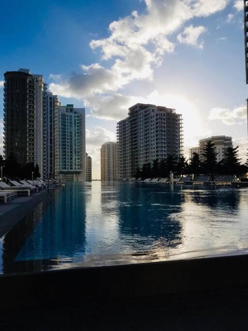 Апартаменти Iconbrickell Маямі Екстер'єр фото